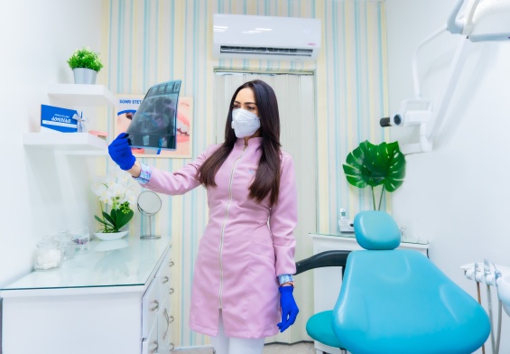 how to choose a cosmetic dentist