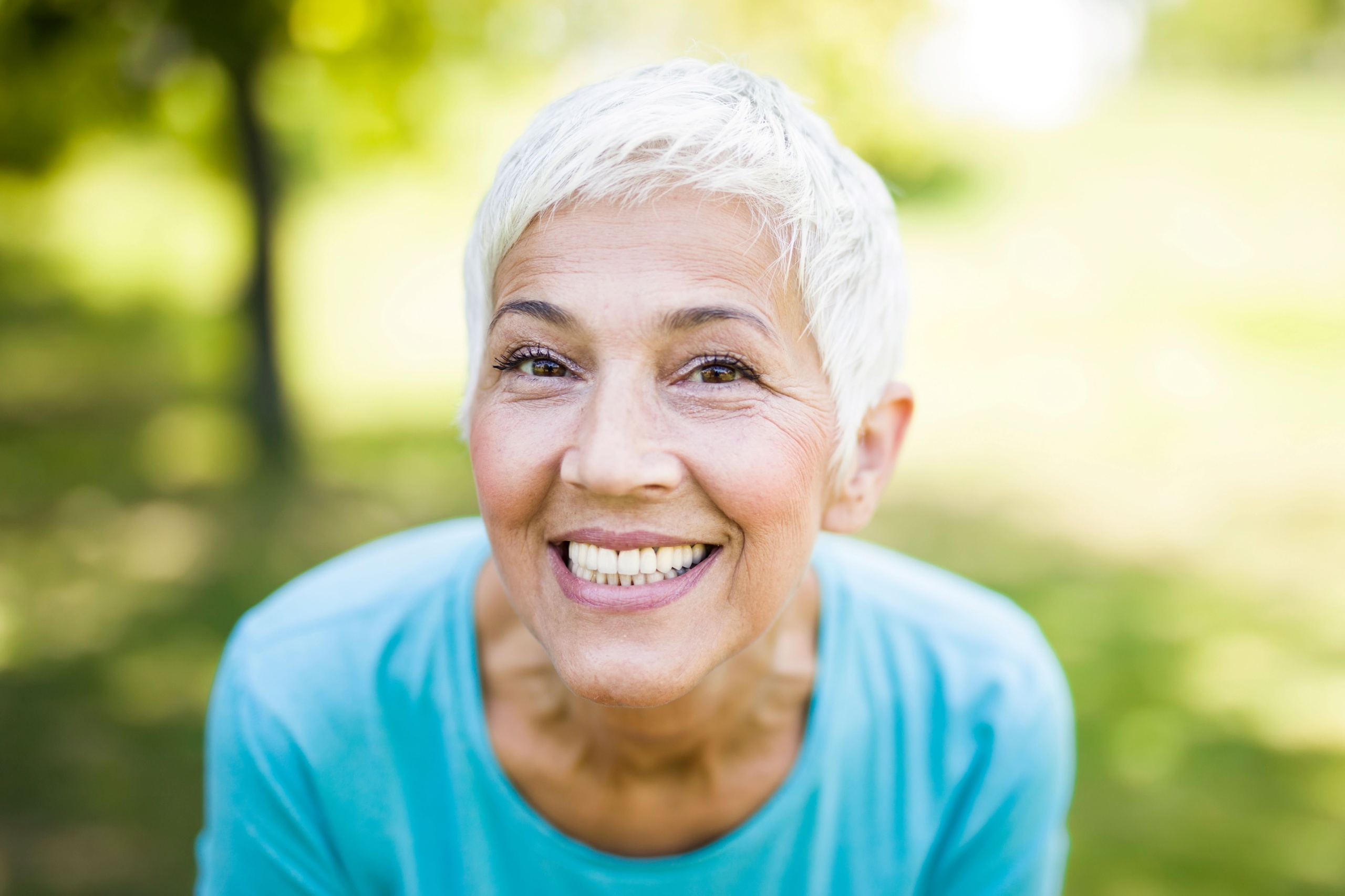 dentures vs implants for seniors at home